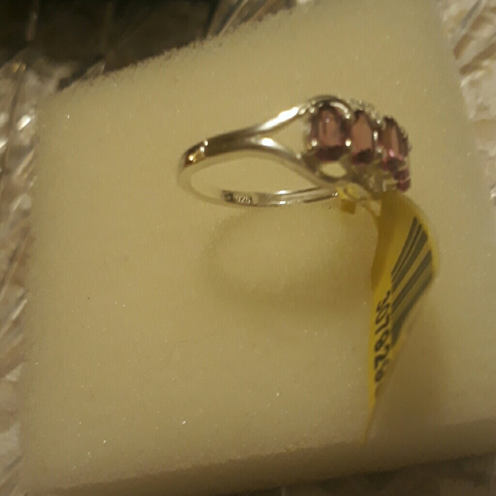 GARNET RING - Picture 3 of 3